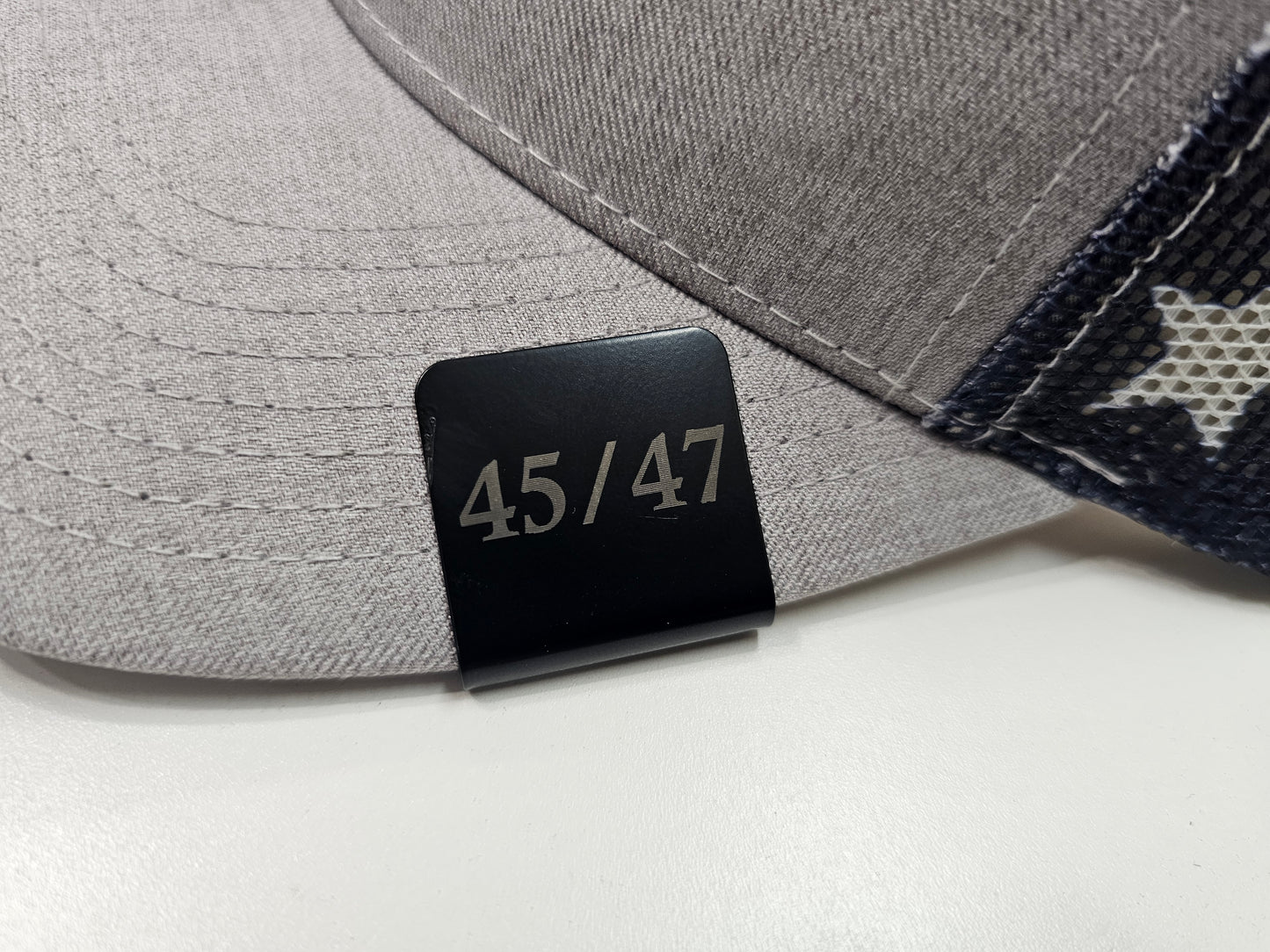 45/47 Hat Clip