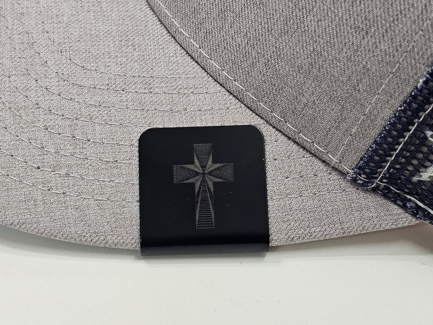 Cross Hat Clip